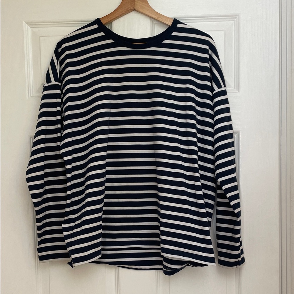 Uniqlo Airism Navy and White Striped Long Sleeve Tee